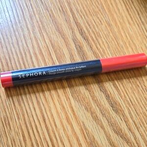Rouge Smooth Shine Lip Crayon in 05 Cheap Date